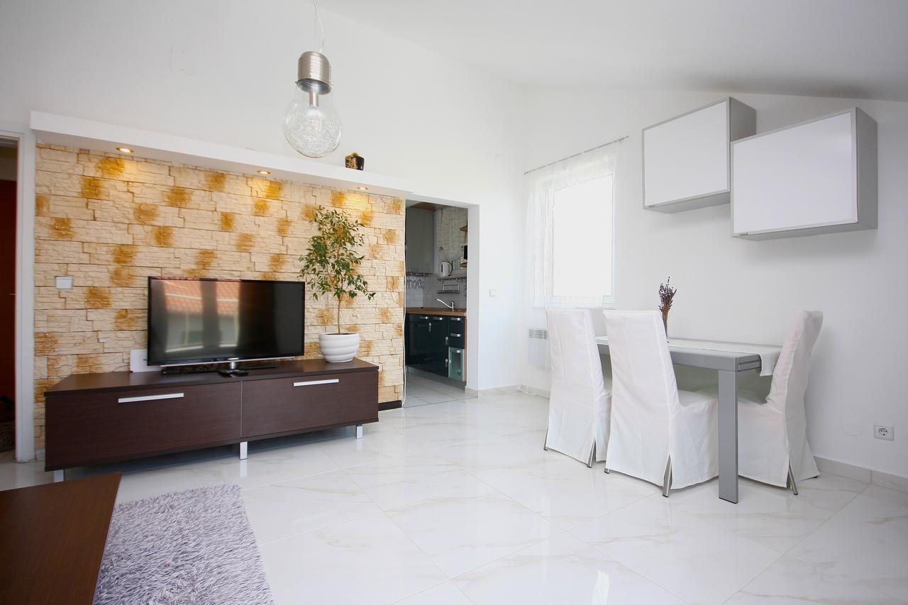 וודיצה Deluxe Apartment Toni מראה חיצוני תמונה